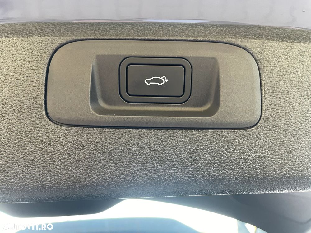Geely Coolray - 19