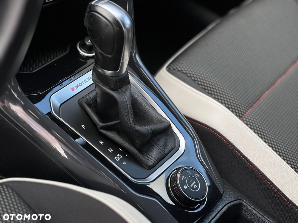 Volkswagen T-Roc 2.0 TSI OPF 4MOTION DSG Sport - 24