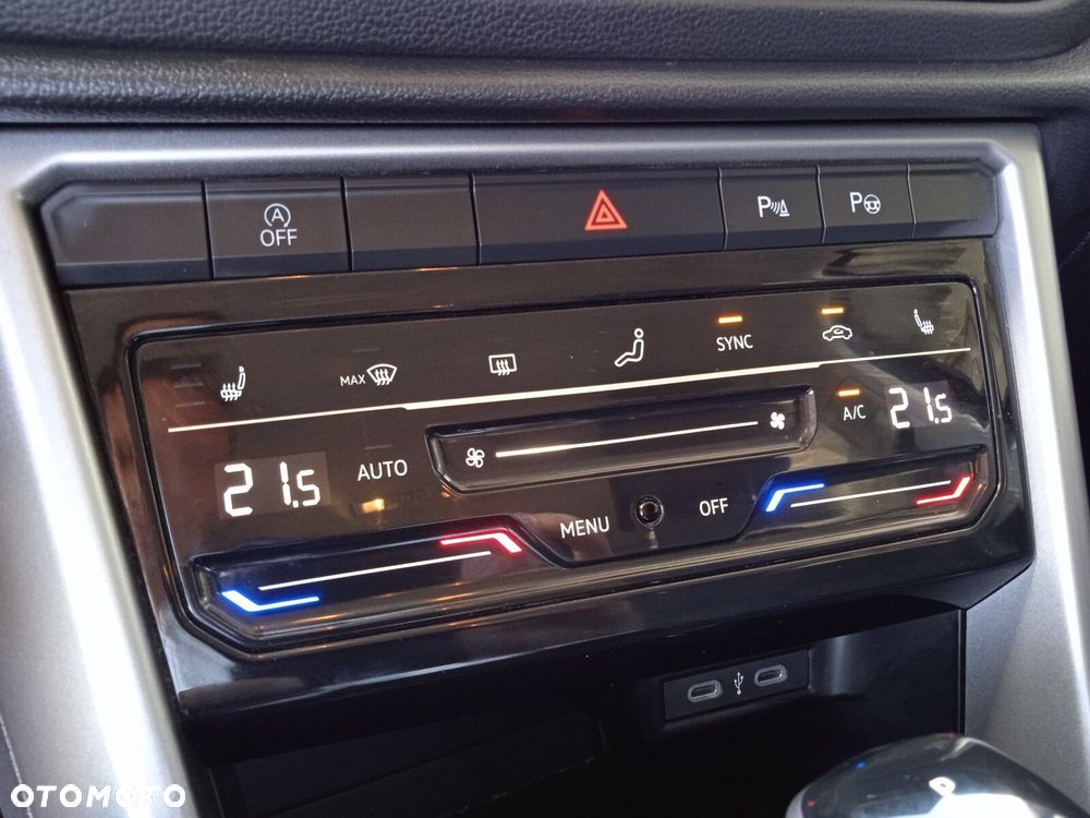 Volkswagen T-Roc 1.5 TSI Life DSG - 19