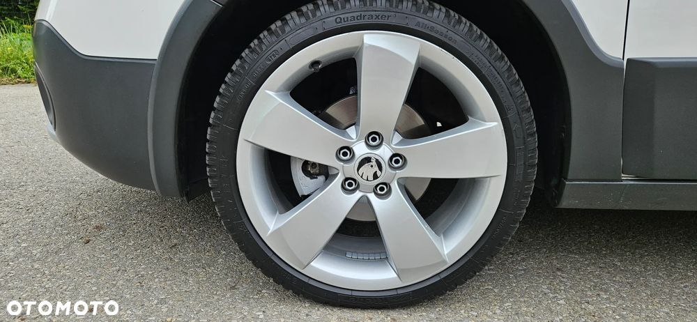 Skoda Roomster 1.2 TSI Scout PLUS EDITION - 11
