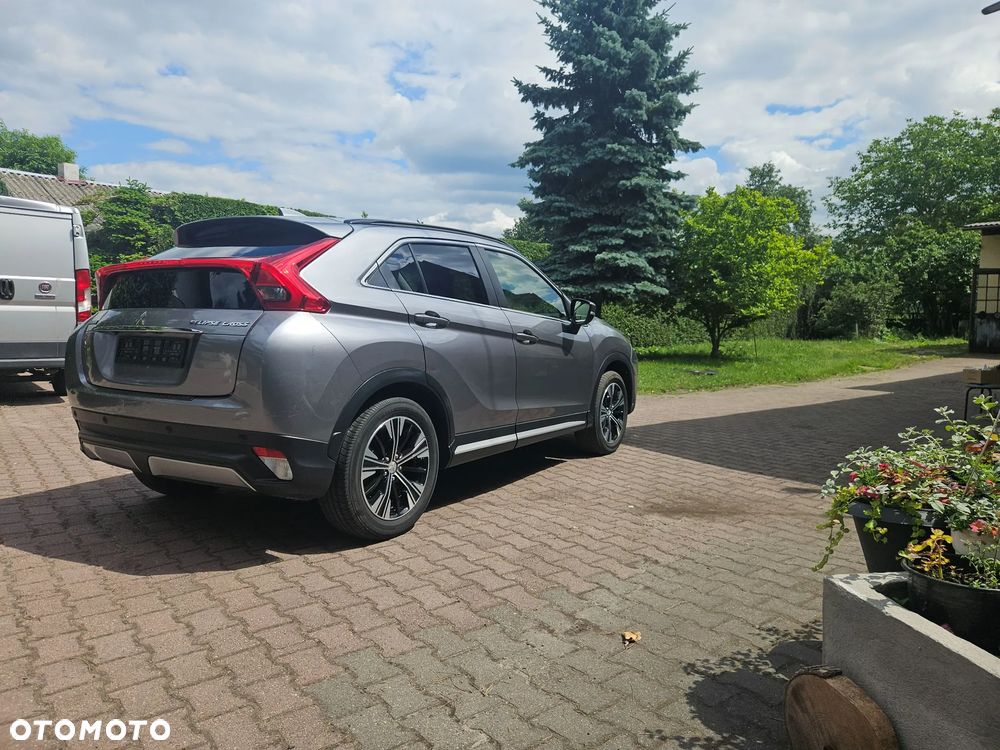 Mitsubishi Eclipse Cross 1.5 T-MIVEC (ClearTec) CVT 4WD Active+ - 4