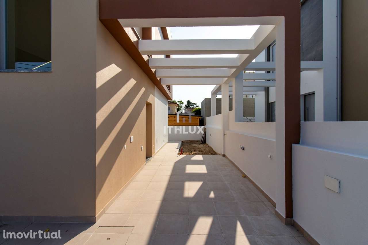 Moradia T4 - nova no Seixal - Fernão Ferro - Grande imagem: 5/60