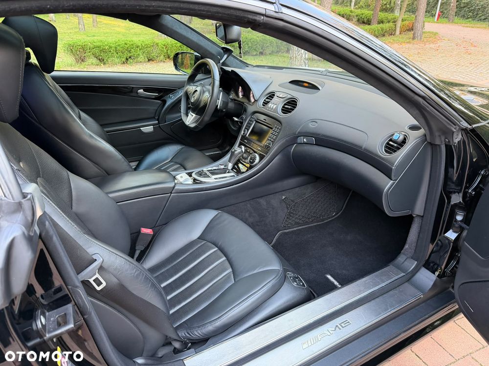 Mercedes-Benz SL 63 AMG SPEEDSHIFT MCT - 18
