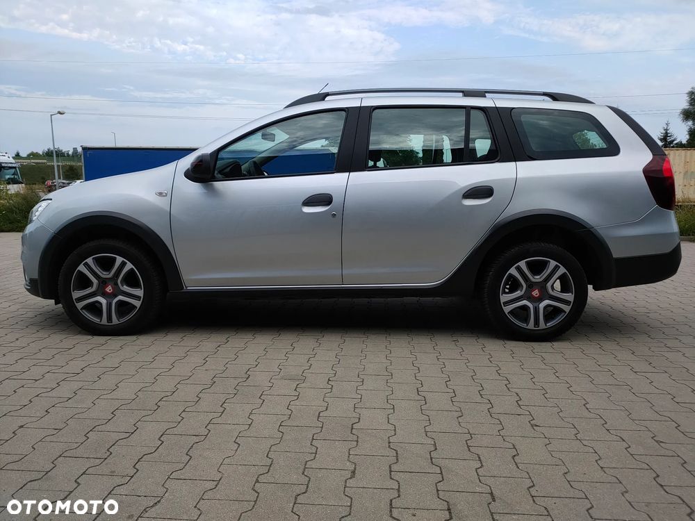 Dacia Logan TCe 90 S&S Stepway Celebration - 8
