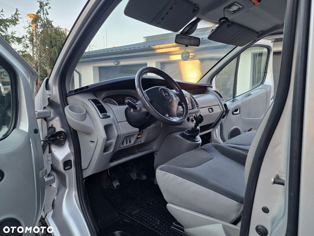 Opel Vivaro L2H1 2.9t - 27