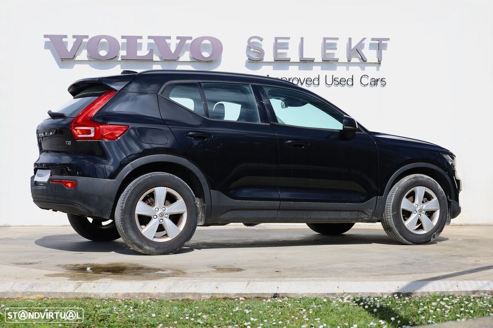 Volvo XC 40 1.5 T2 Momentum Core - 27
