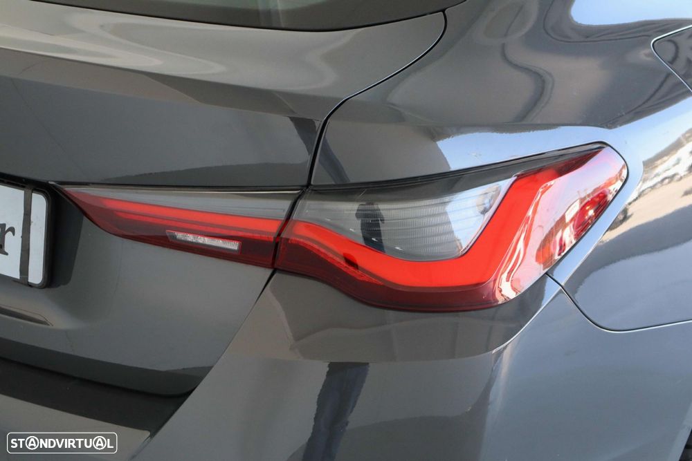 BMW i4 eDrive40 Pack Desportivo M - 8