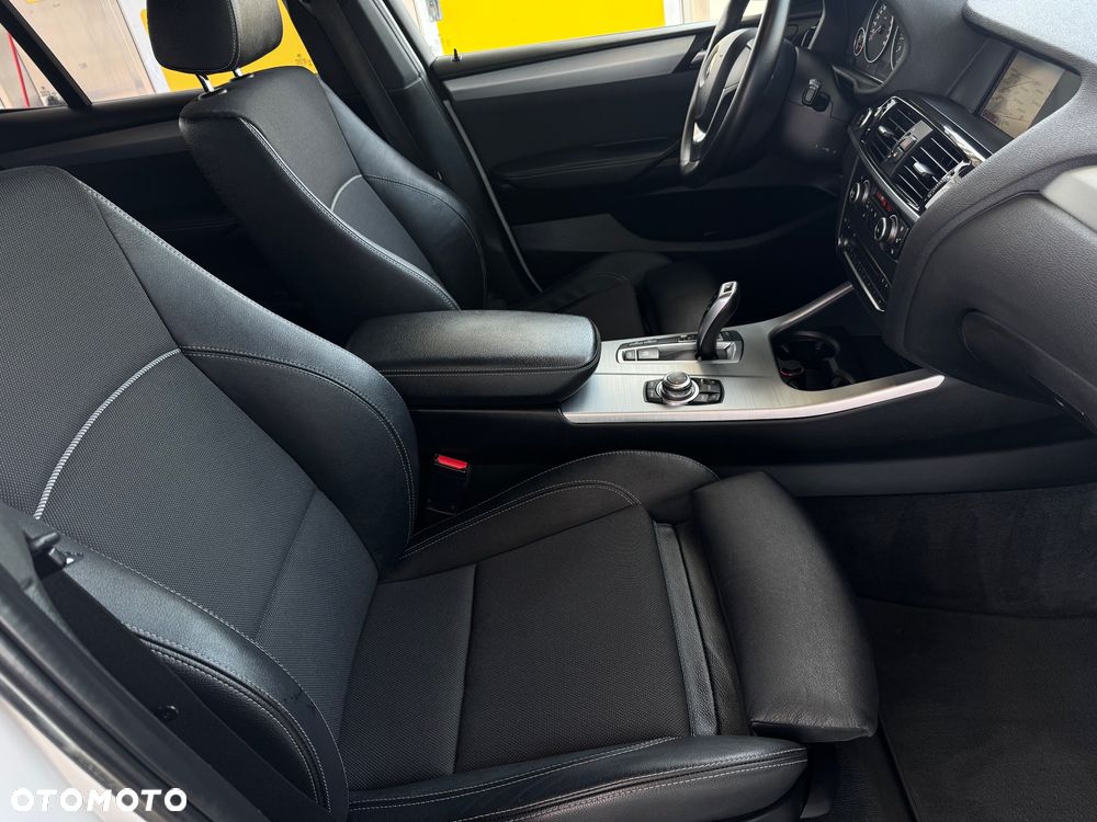 BMW X3 xDrive28i Sport-Aut - 18