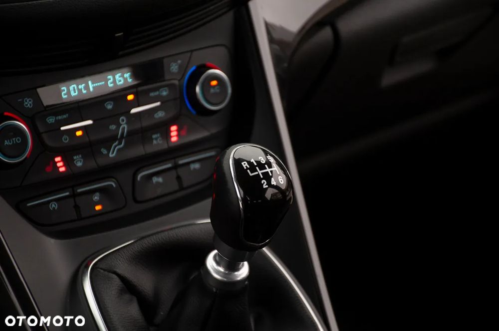 Ford C-MAX 1.5 EcoBoost STart-Stopp-System TITANIUM - 35