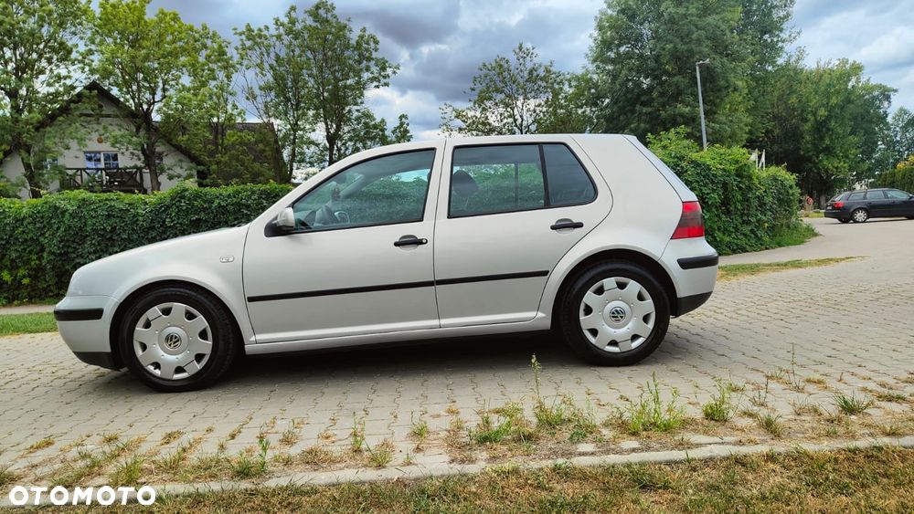 Volkswagen Golf - 15