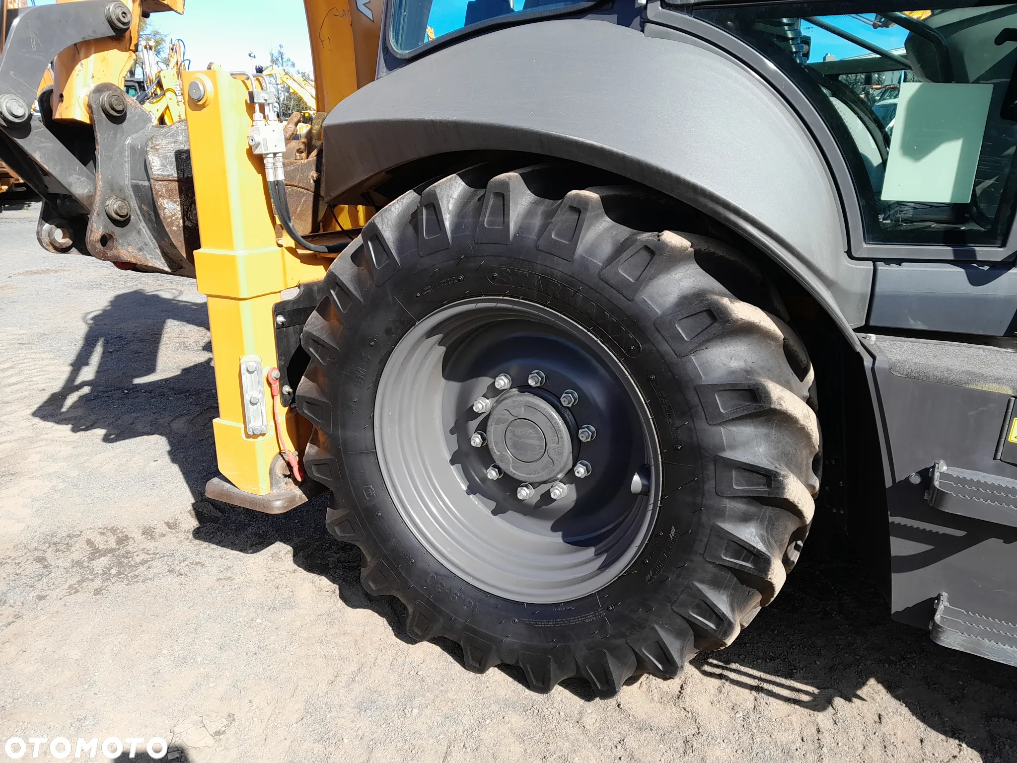 Case 580SV 2023R - 16