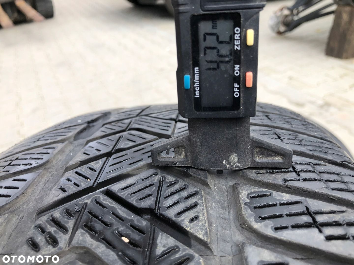 KOŁA Q7 TOUAREG CAYENNE 235/60/R18 PIRELLI RIAL - 15