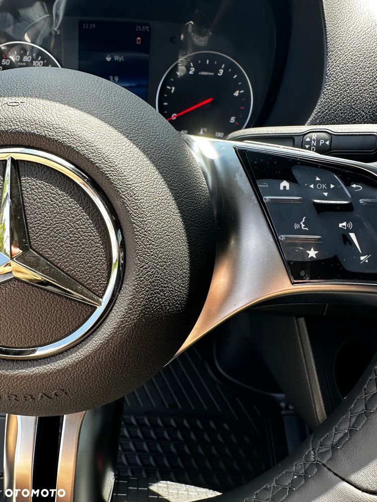 Mercedes-Benz Sprinter - 22