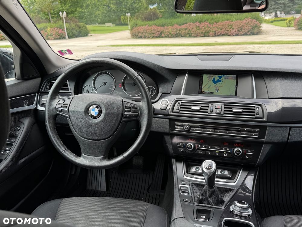 BMW Seria 5 520d - 11