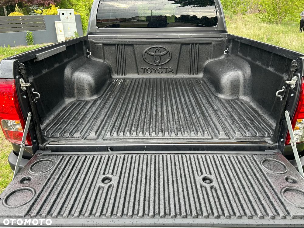 Toyota Hilux 4x4 Double Cab Autm Executive - 10