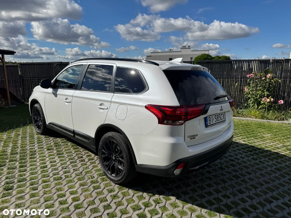 Mitsubishi Outlander - 20