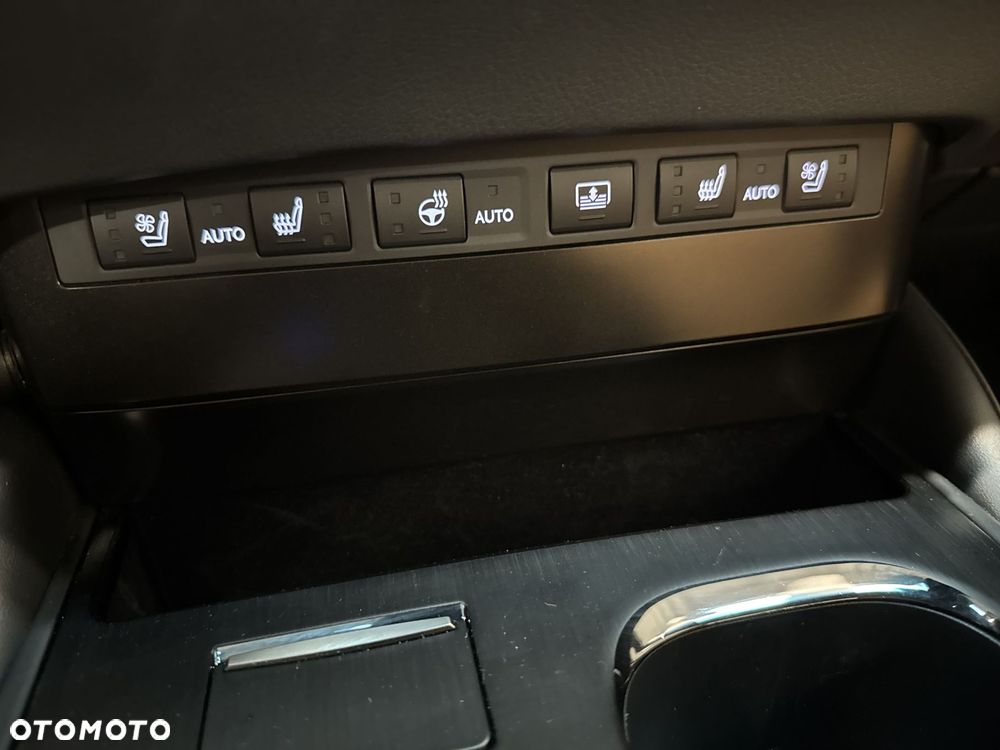 Lexus ES 300h Prestige - 24