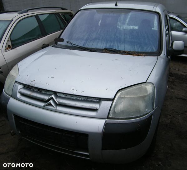 Citroen Berlingo 2.0 HDI 88KM silnik DW10TD skrzynia BVM5 lakier EZR