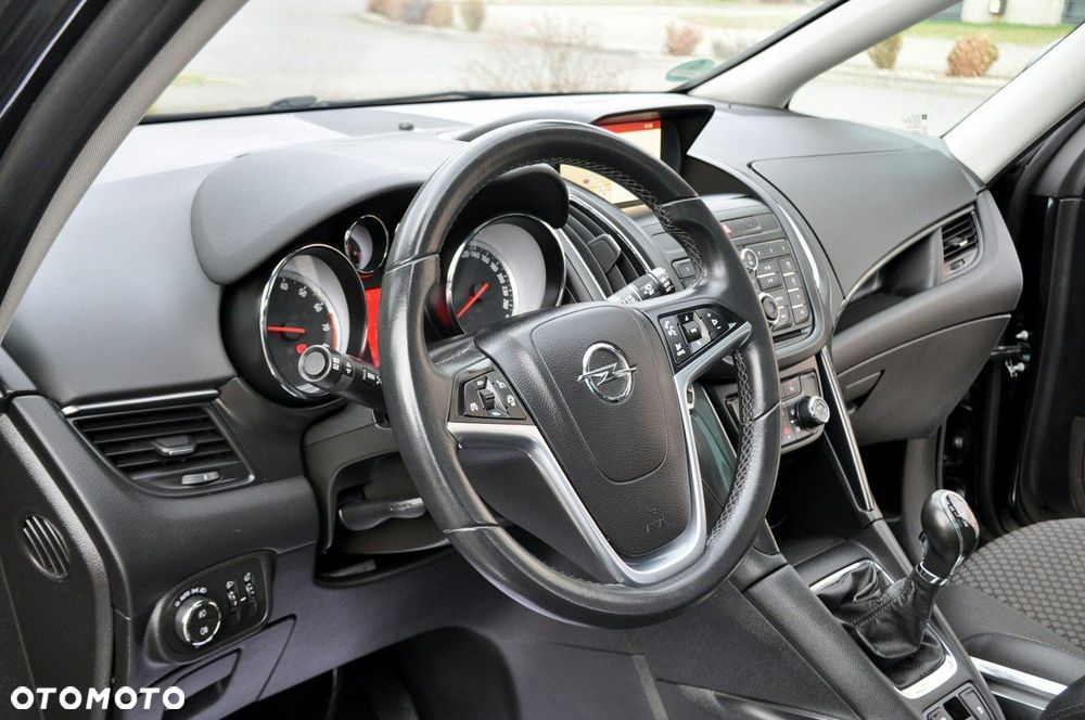 Opel Zafira - 23