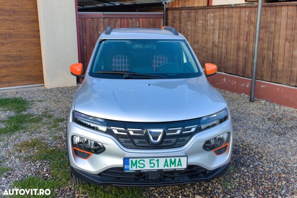 Dacia Spring Expression - 8