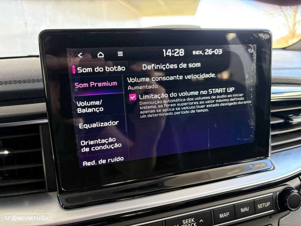 Kia Ceed SW 1.6 CRDi TX+SRF - 32