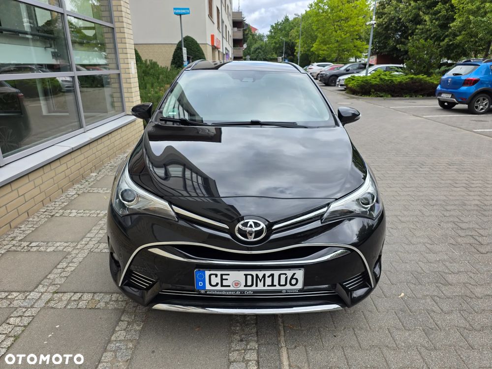 Toyota Avensis - 2