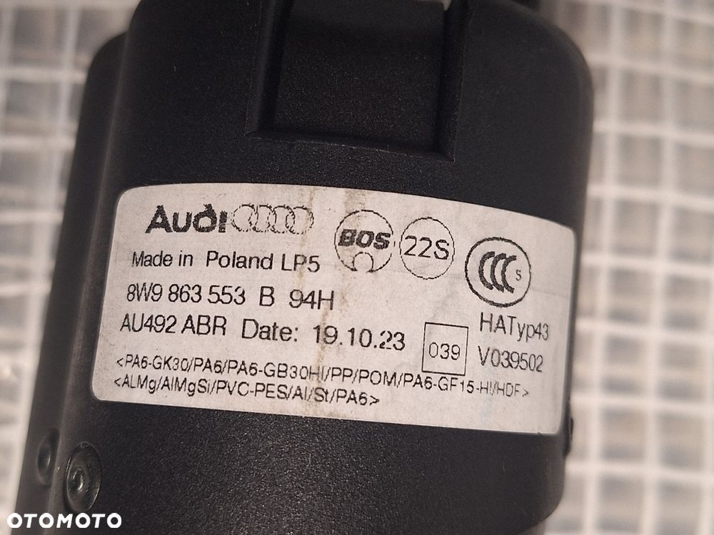 roleta bagaznika audi a4 b9 8w 8w9 kombi 2016-2025 8w9863553b orginal demontaz - 4