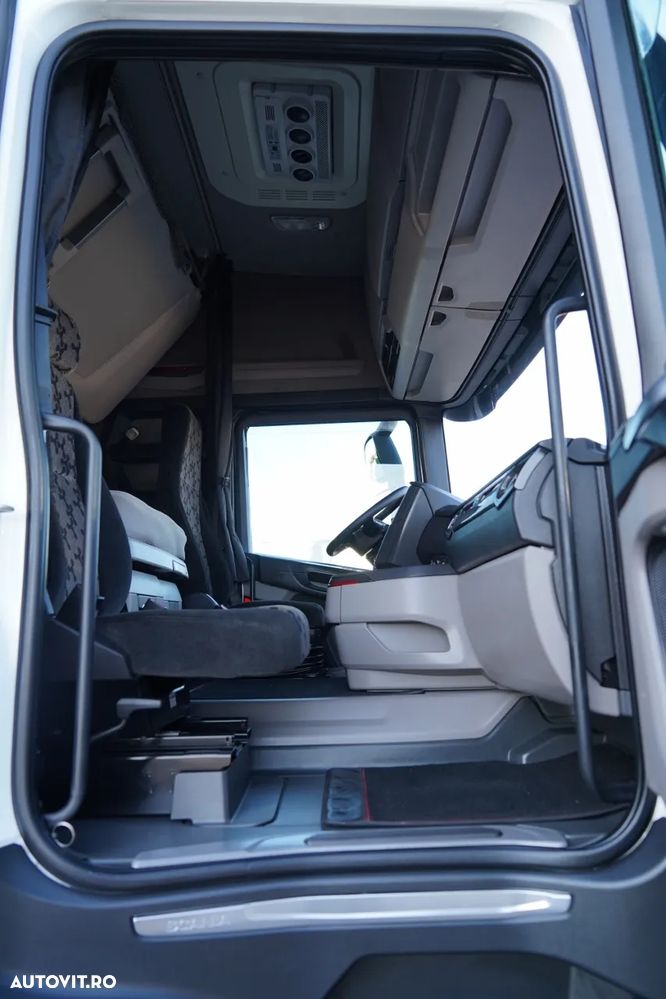 Scania R 730 / V8 / 6x4 / DMC: 180.000 KG / RETARDER / EURO 6 / - 33