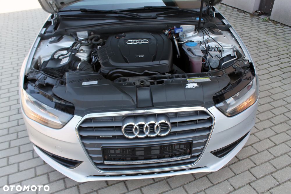 Audi A4 Avant 2.0 TDI DPF quattro Attraction - 23