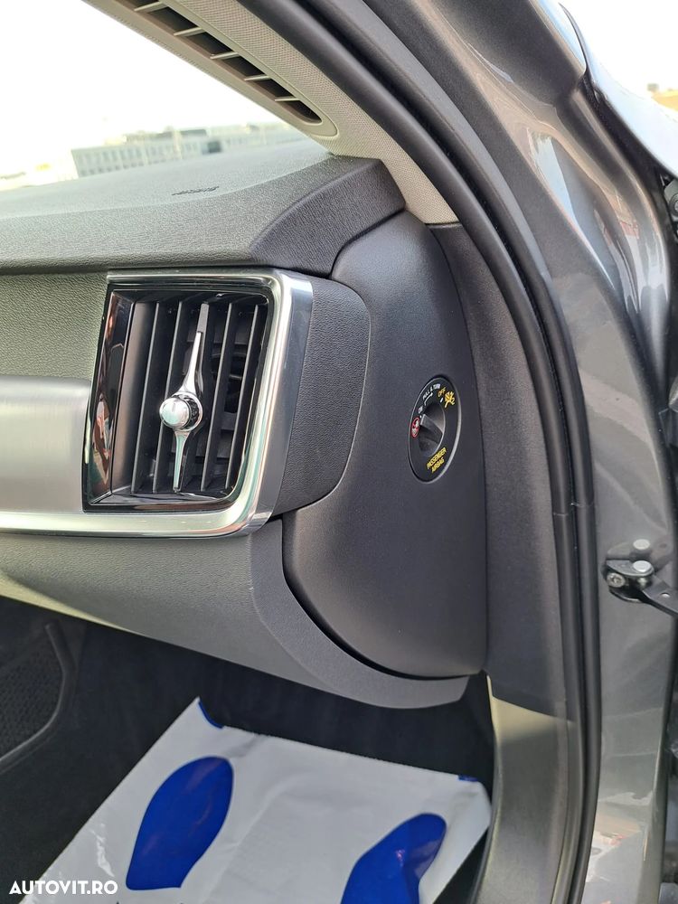 Volvo V90 D3 Momentum - 31
