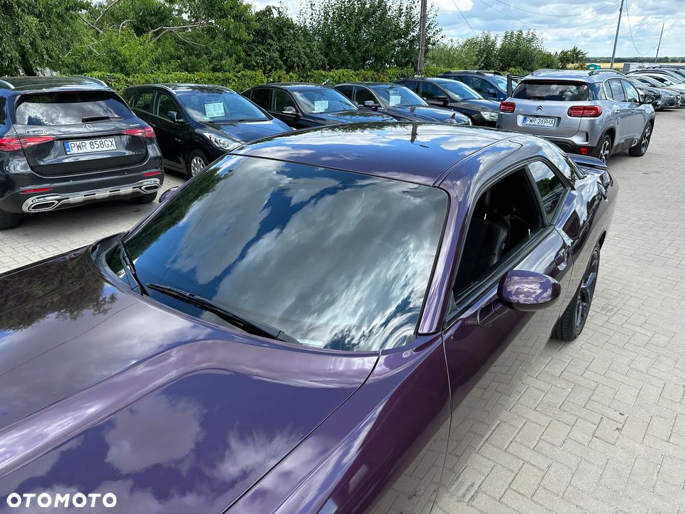 Dodge Challenger - 29