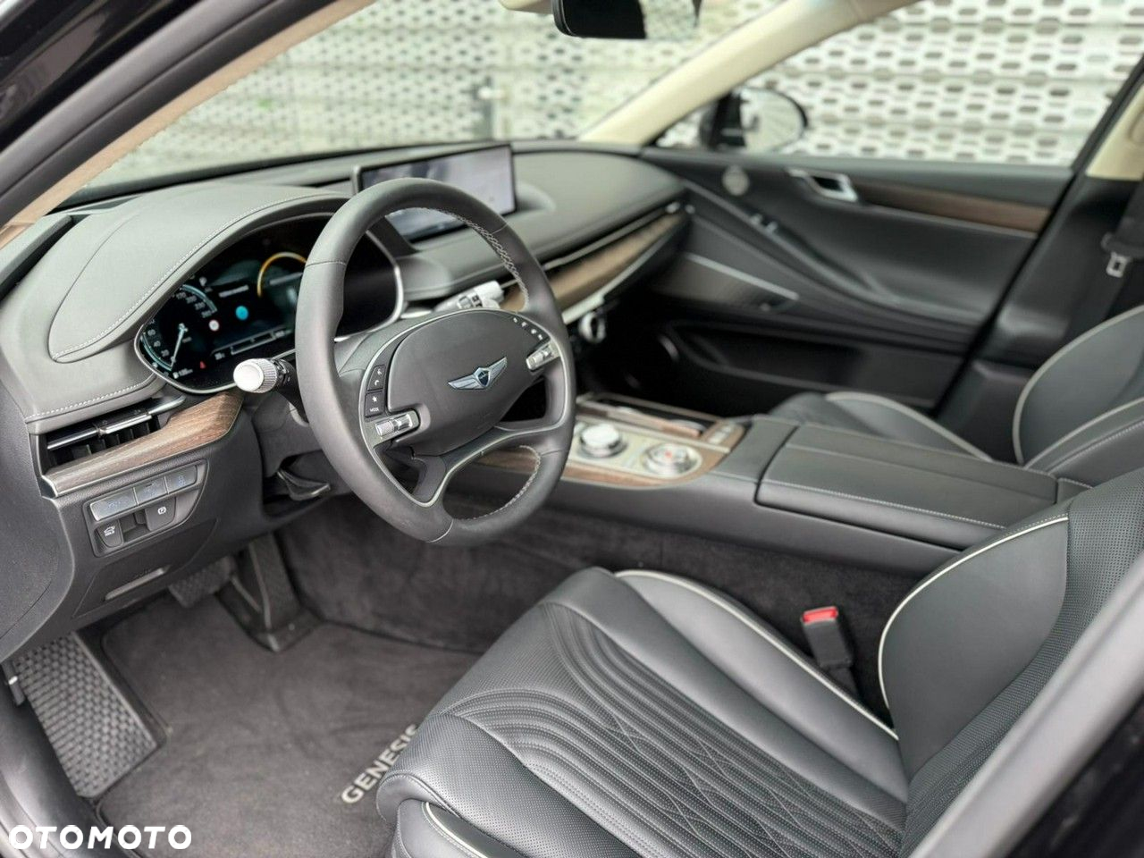 Genesis G80 - 10