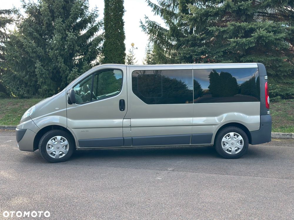 Renault Trafic 2010 photo 4