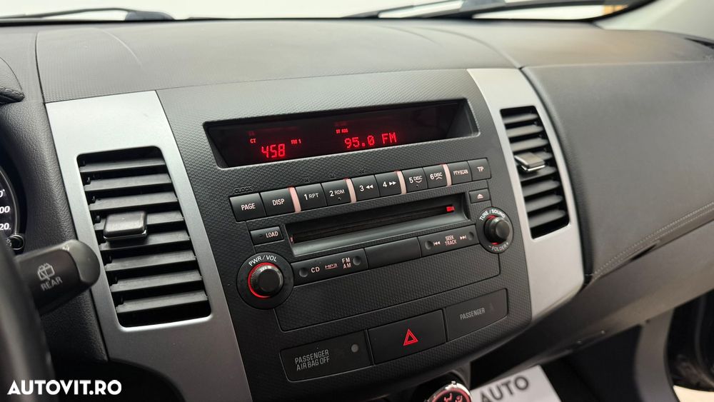 Mitsubishi Outlander 2.2 DI-D 4WD Instyle - 19