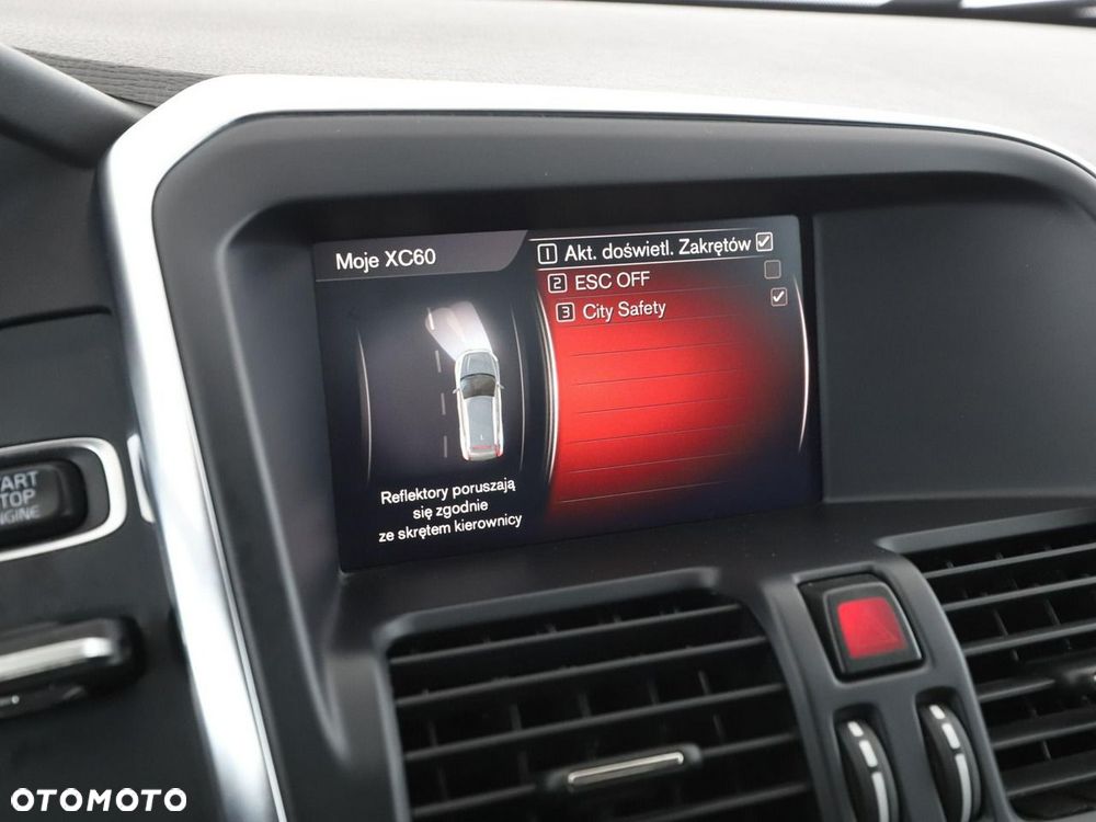 Volvo XC 60 D3 Momentum - 26