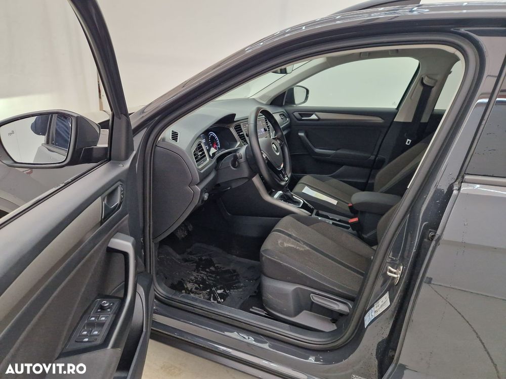 Volkswagen T-Roc - 6