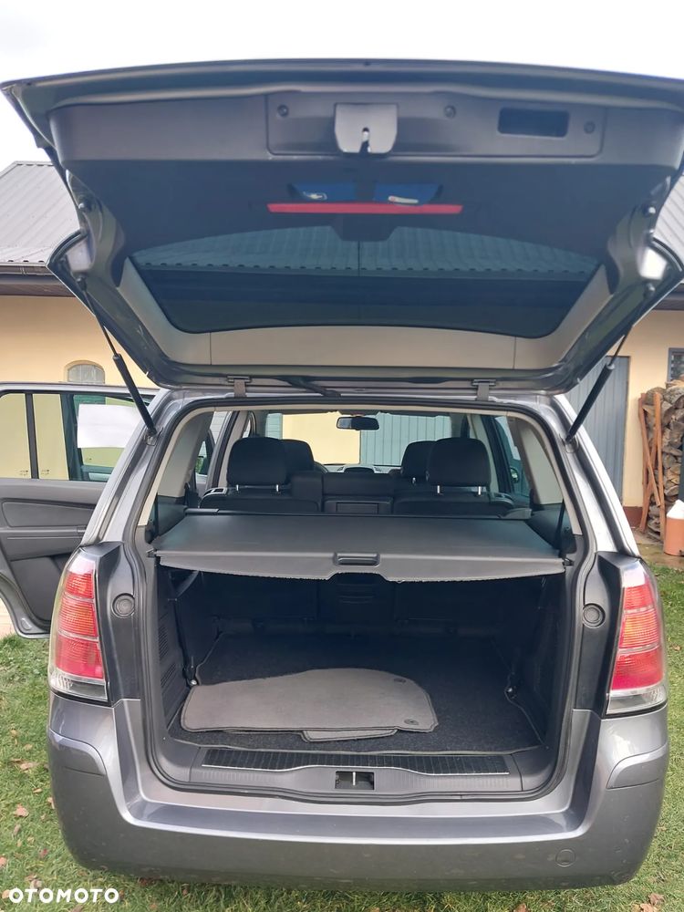 Opel Zafira 1.8 - 12