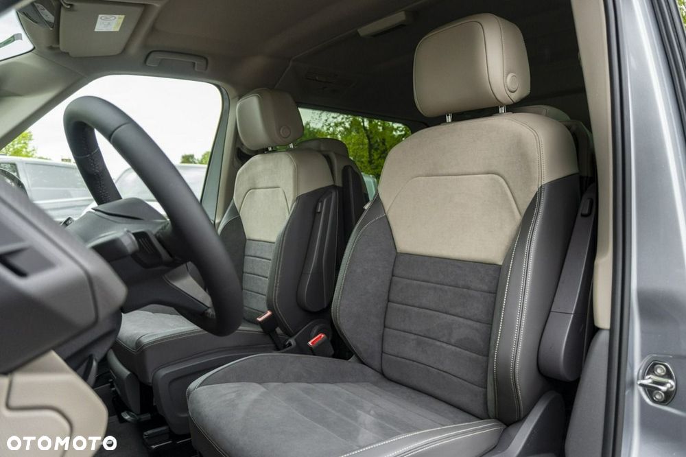 Volkswagen Multivan - 16