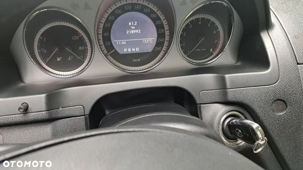 Mercedes-Benz Klasa C 180 BlueEFFICIENCY 7G-TRONIC Avantgarde - 6