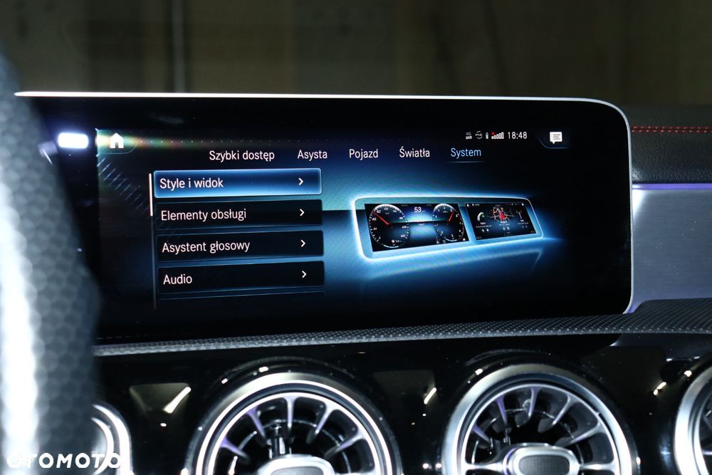 Mercedes-Benz CLA 200 AMG Line 7G-DCT - 23
