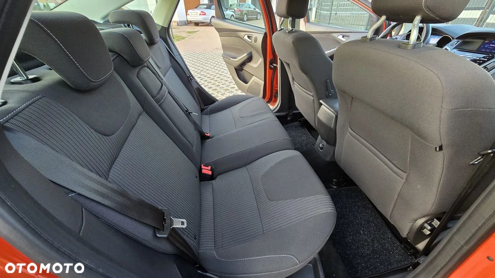 Ford Focus 1.6 EcoBoost Titanium - 16