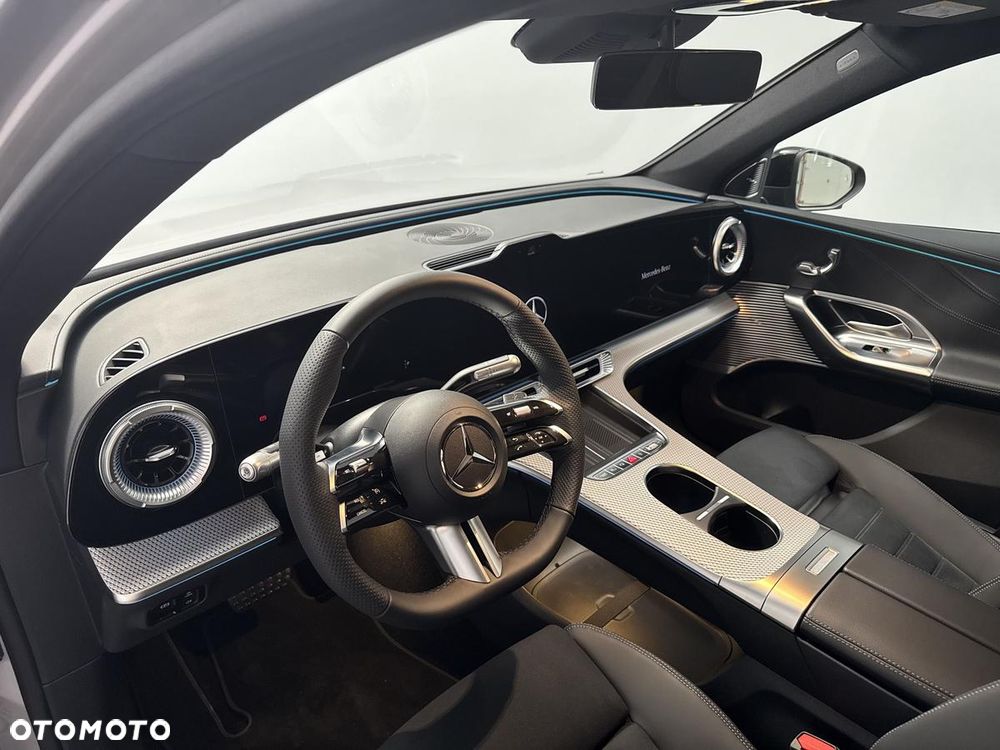 Mercedes-Benz GLC - 13