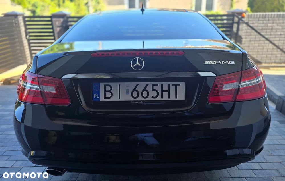 Mercedes-Benz Klasa E 220 CDI DPF BlueEFFICIENCY Automatik Elegance - 2