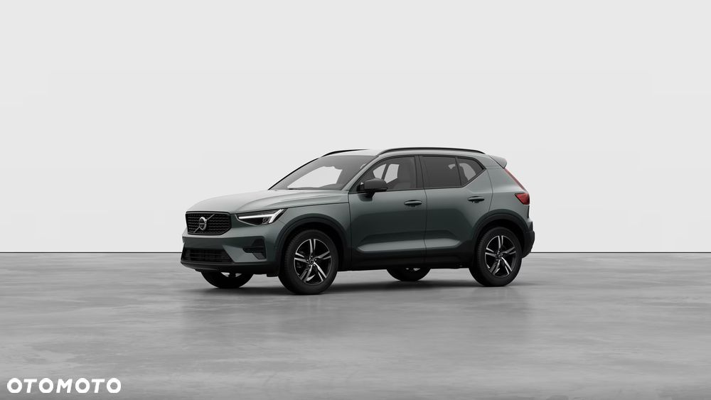 Volvo XC 40 B3 Plus Dark - 2