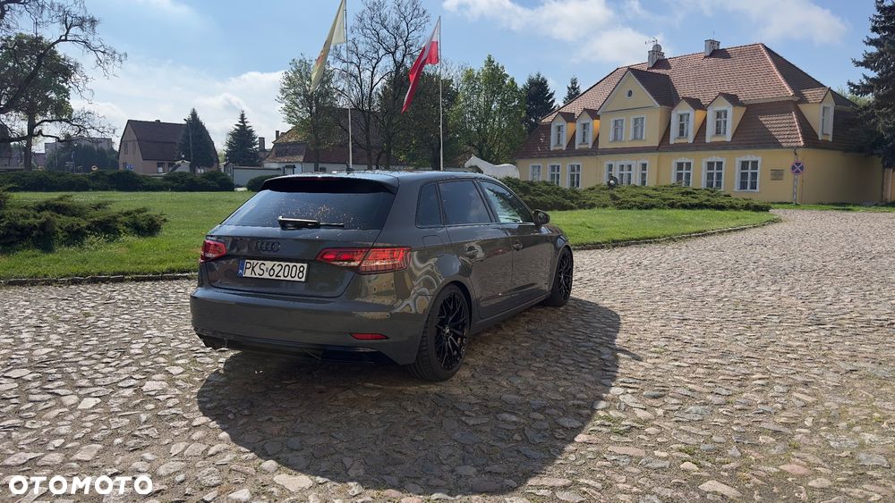 Audi A3 Sportback 2.0 TDI design - 7