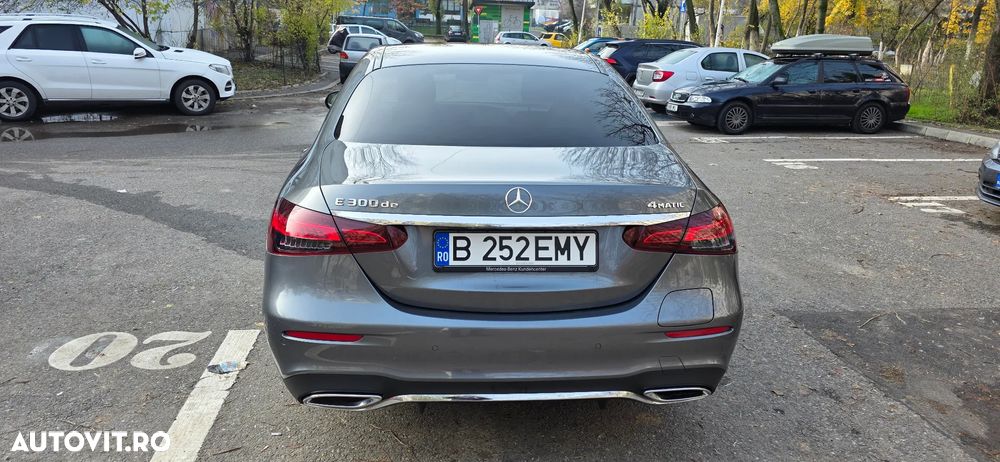Mercedes-Benz E 220 d Aut. - 2