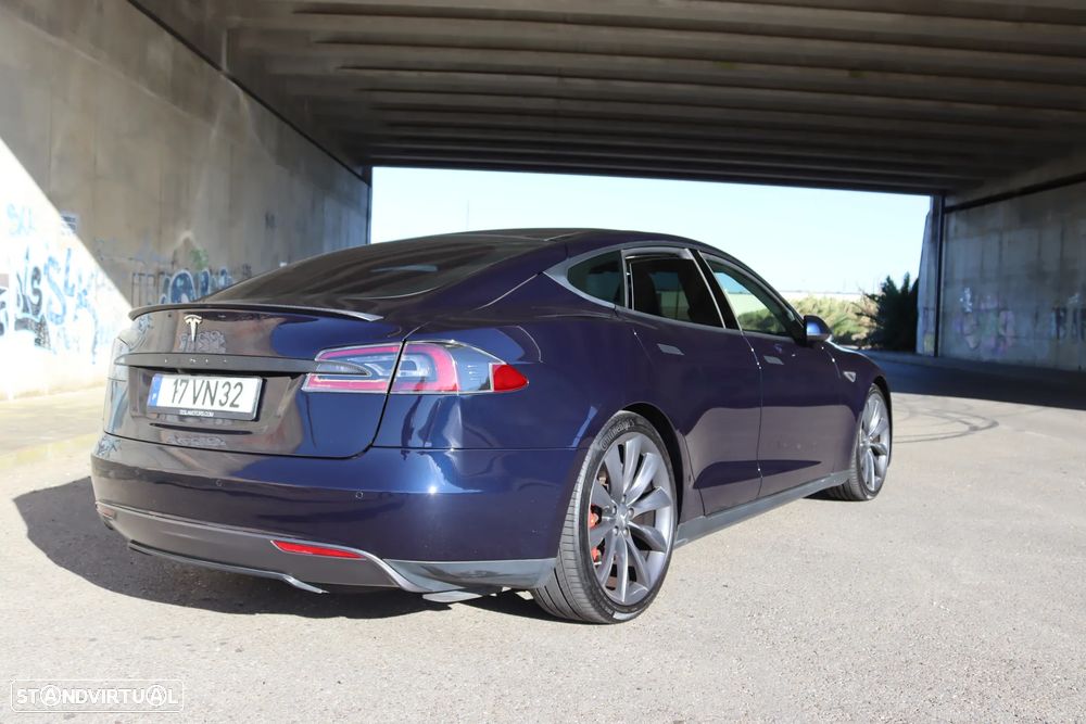 Tesla Model S Performance - 7