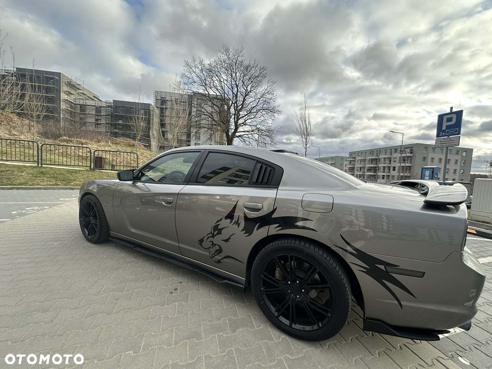Dodge Charger - 7