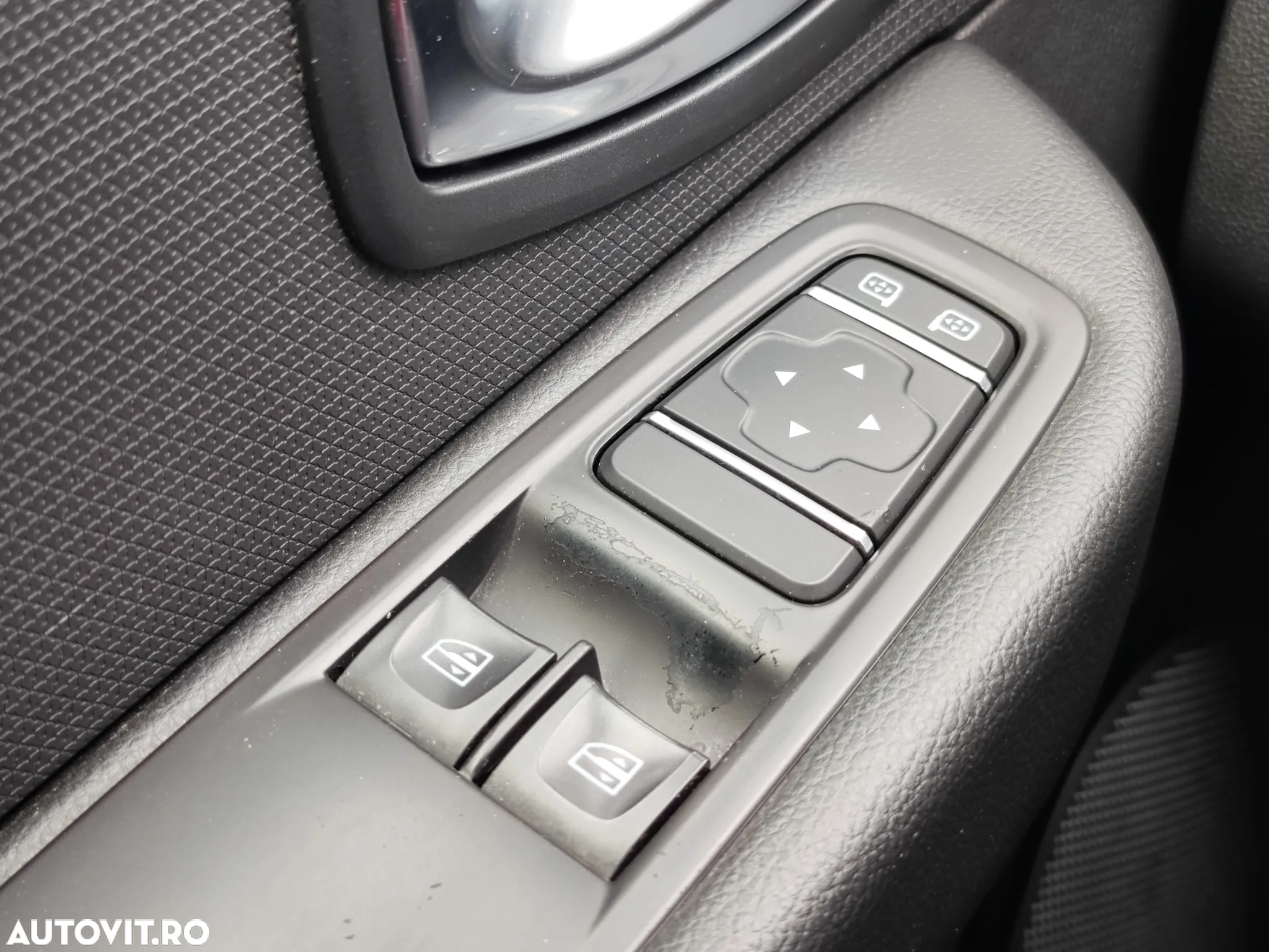 Renault Clio - 25