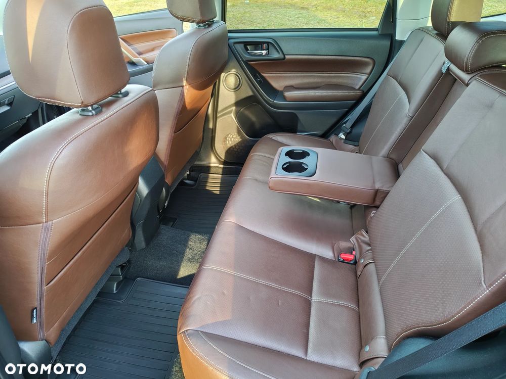 Subaru Forester 2.0 XT Platinum Lineartronic - 22